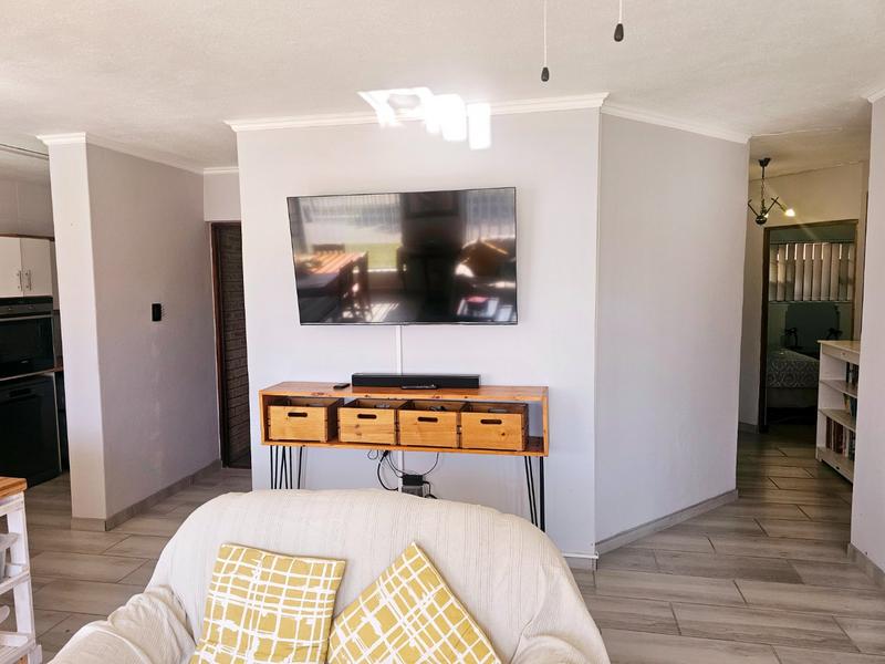 3 Bedroom Property for Sale in Mossel Bay Central Western Cape